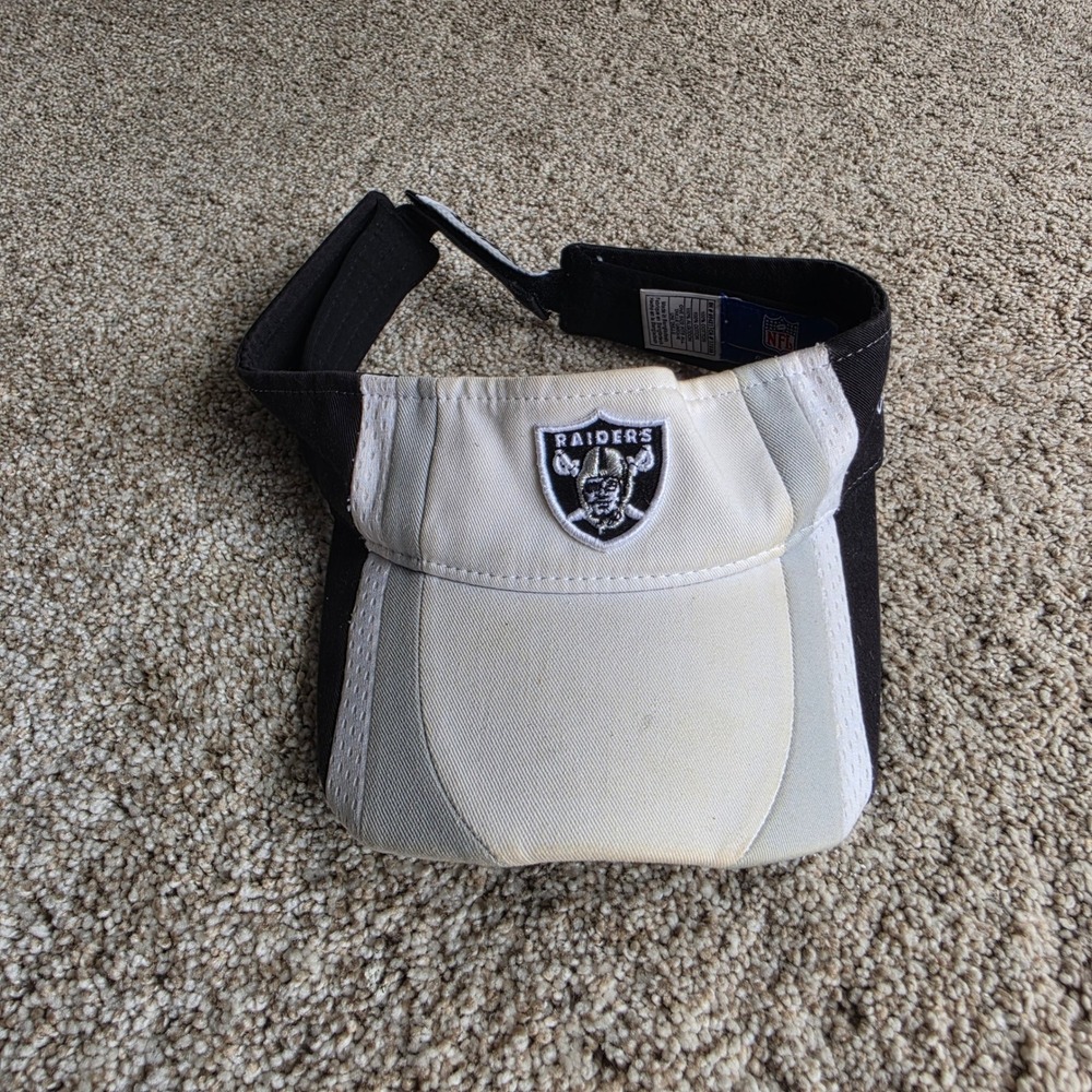 VINTAGE Reebok Oakland Raiders Visor Mens OSFA Cotton NFL Football Hat Cap Black